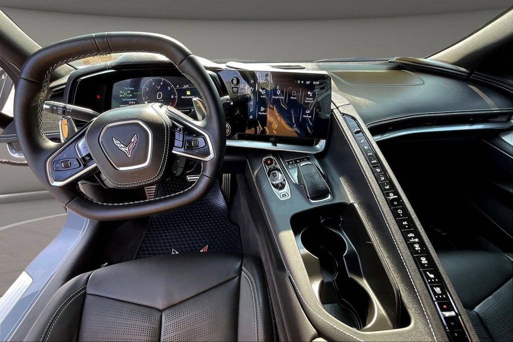 Used 2025 Chevrolet Corvette Stingray Preferred Cpe w/ Z51 Performance Package RWD image 11