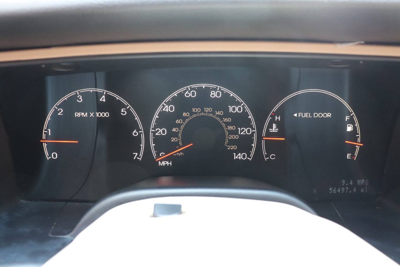 Used 2006 Lincoln Navigator Luxury RWD image 21