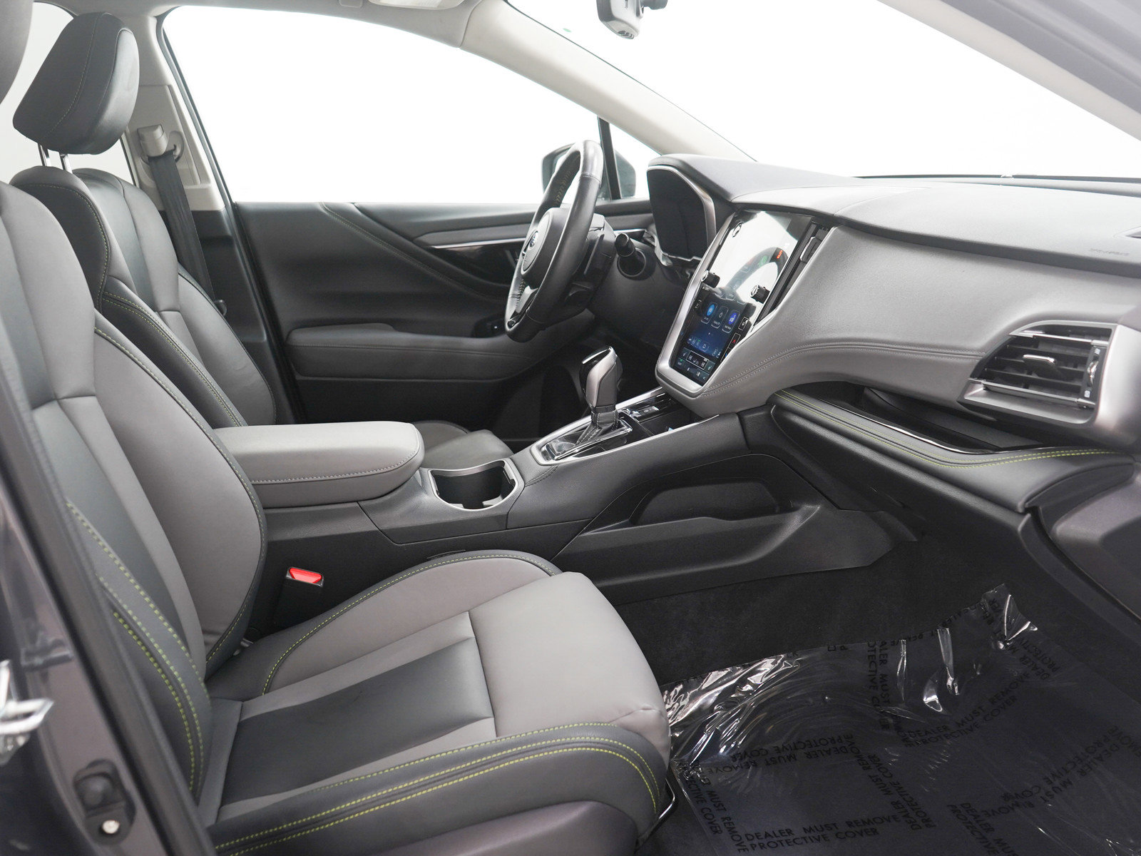 Used 2025 Subaru Outback Onyx Edition image 13