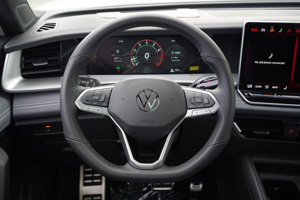 New 2026 Volkswagen Tiguan SE R-Line FWD image 10