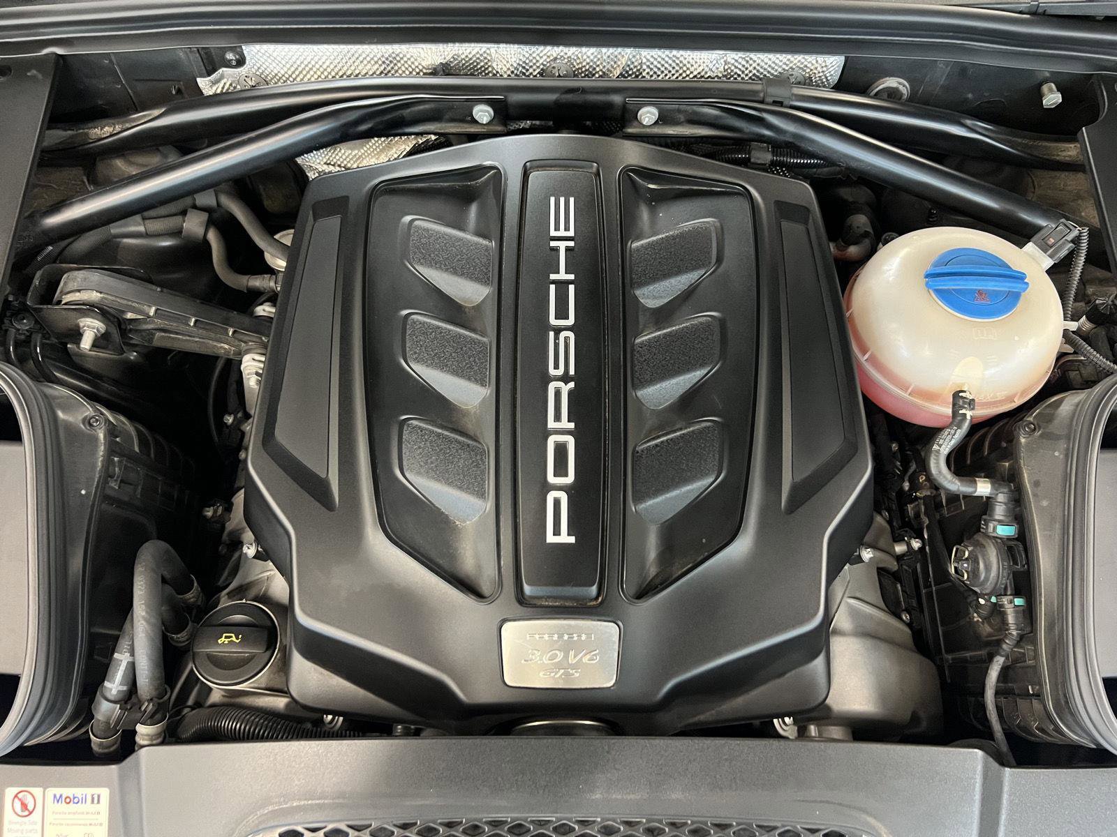 Used 2017 Porsche Macan GTS image 43