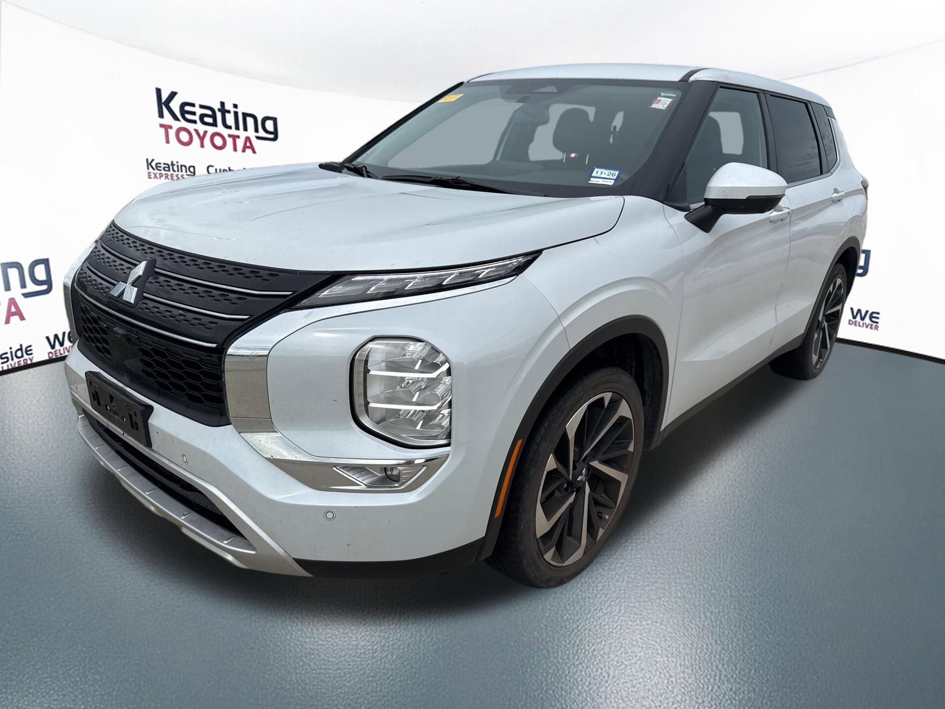 Used 2022 Mitsubishi Outlander SE FWD image 3