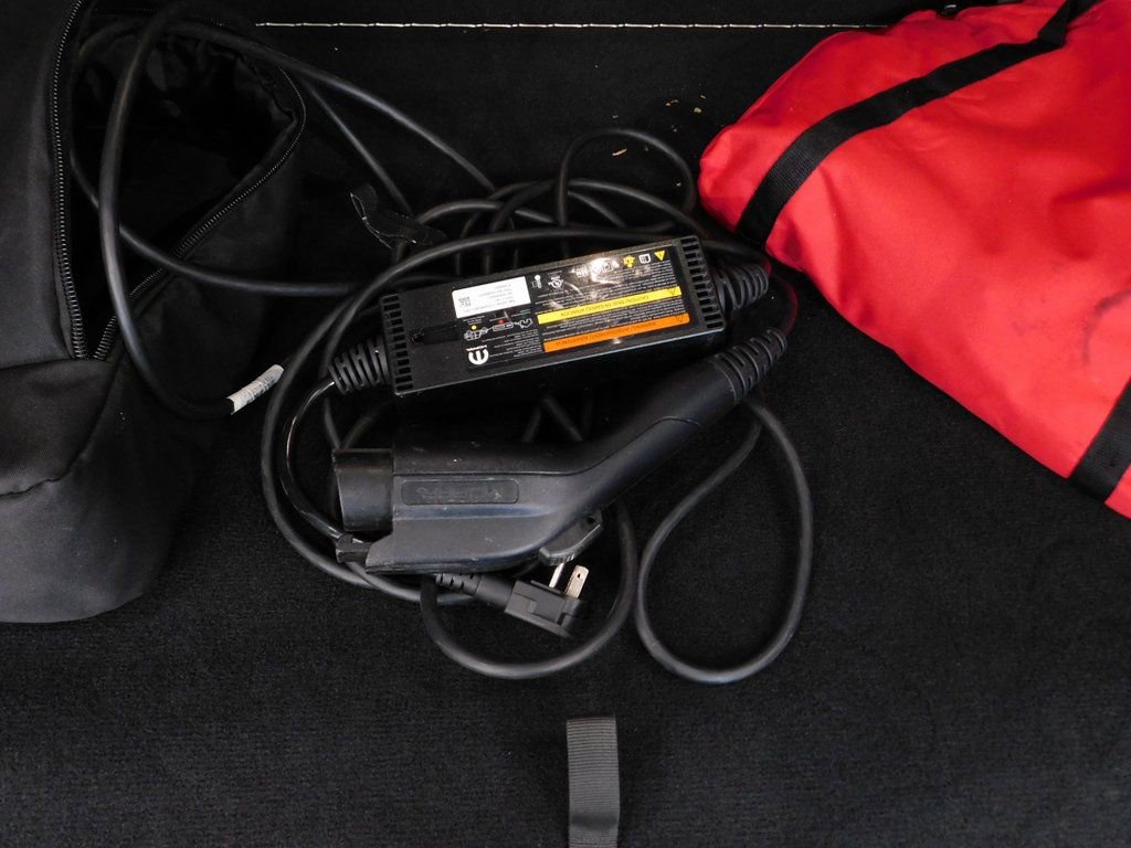 Used 2022 Jeep Wrangler Unlimited Rubicon 4xe w/ Dual Top Group image 87