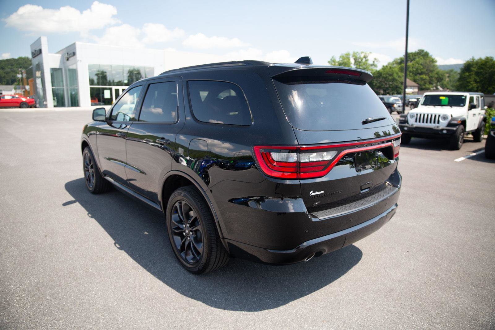 Used 2025 Dodge Durango GT w/ Blacktop Package image 6