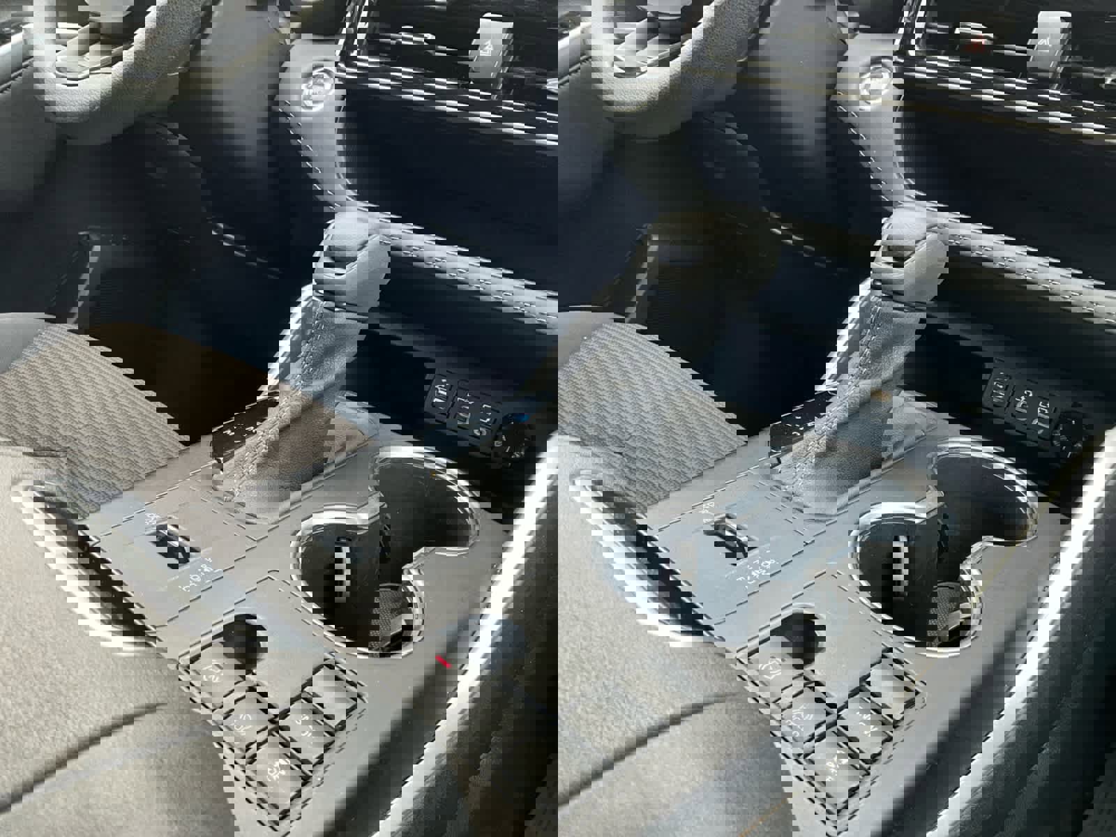 Used 2023 Toyota Highlander L image 15