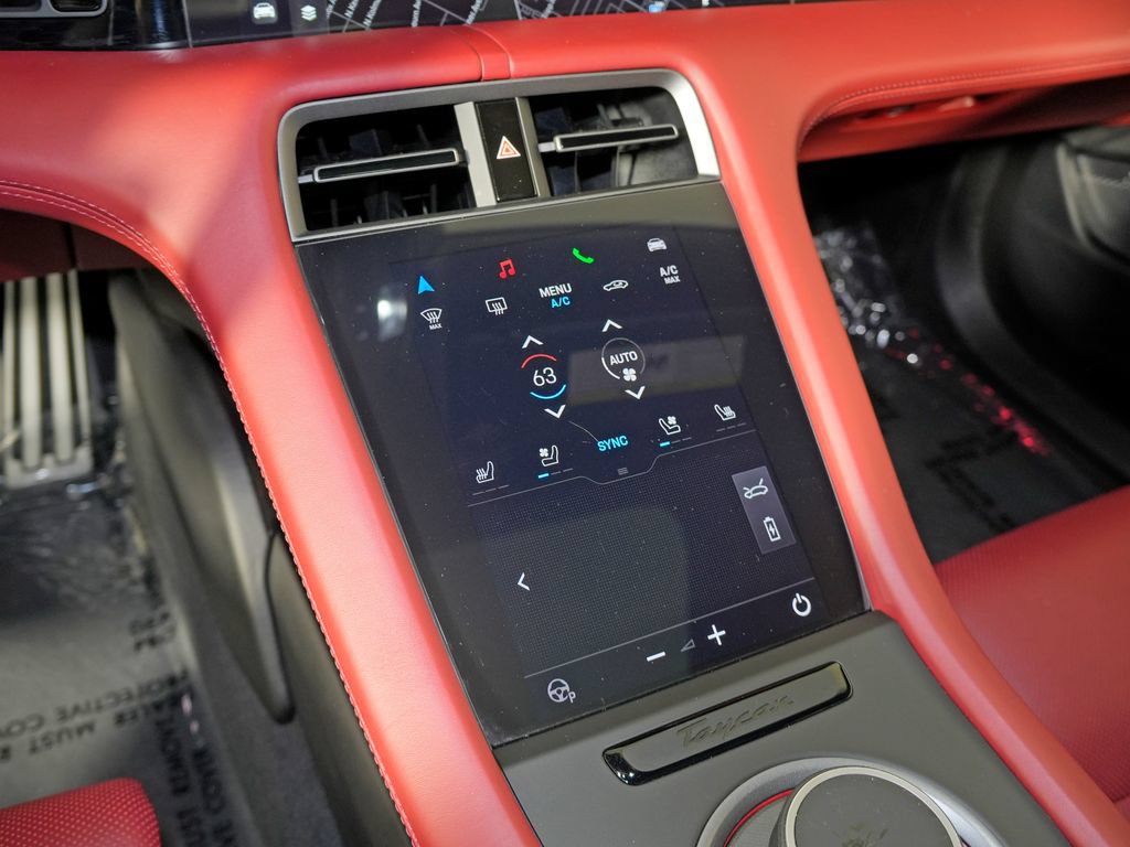 Certified 2022 Porsche Taycan 4S AWD/4WD image 36
