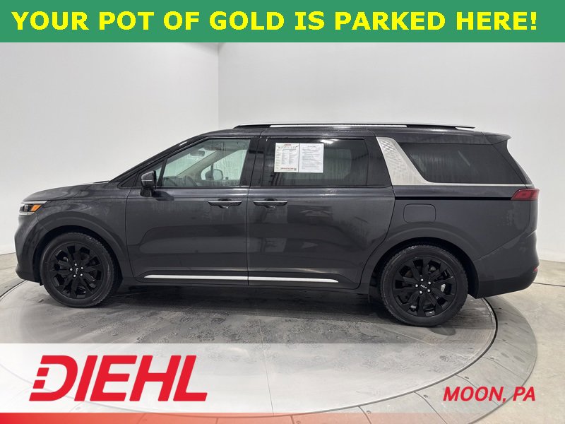 Used 2024 Kia Carnival SX Prestige image 4