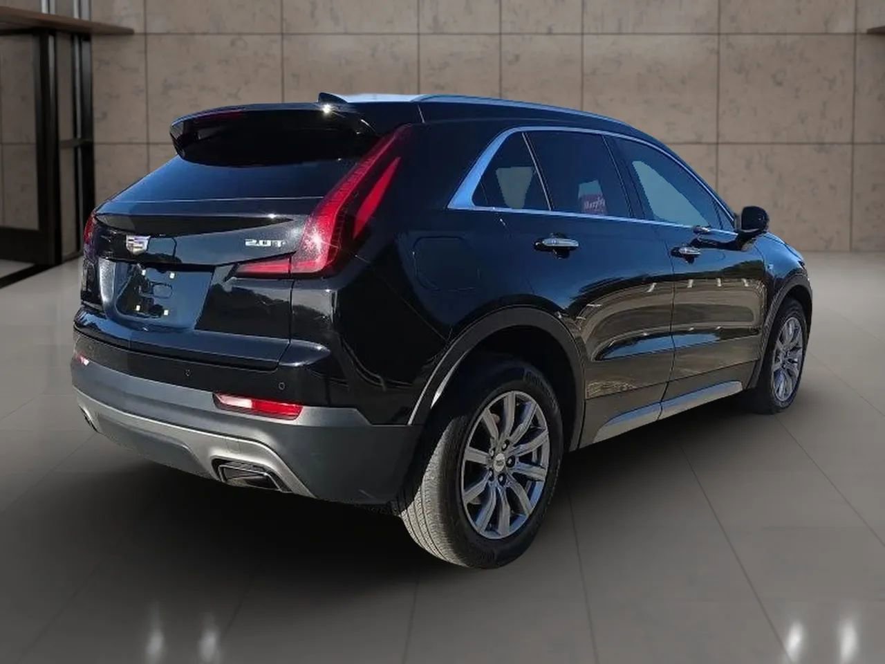 Used 2019 Cadillac XT4 Premium Luxury image 7