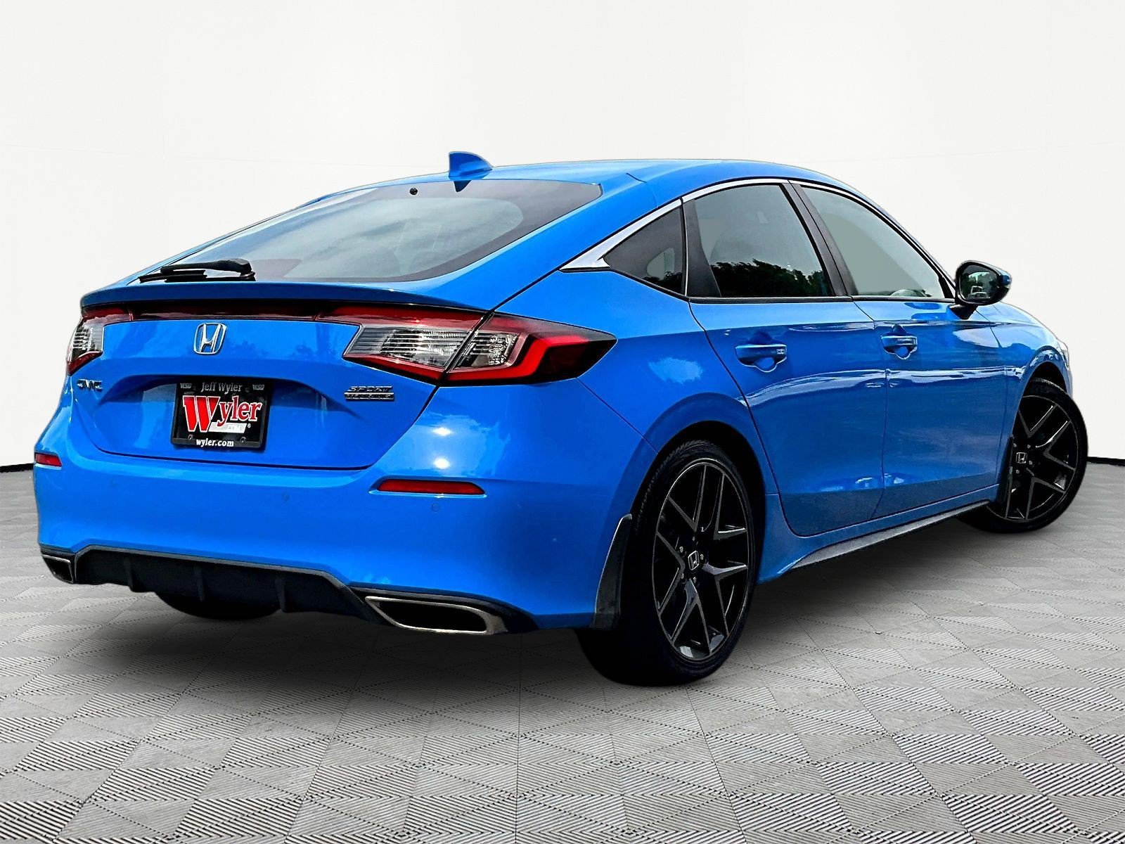 Used 2024 Honda Civic Sport Touring image 6