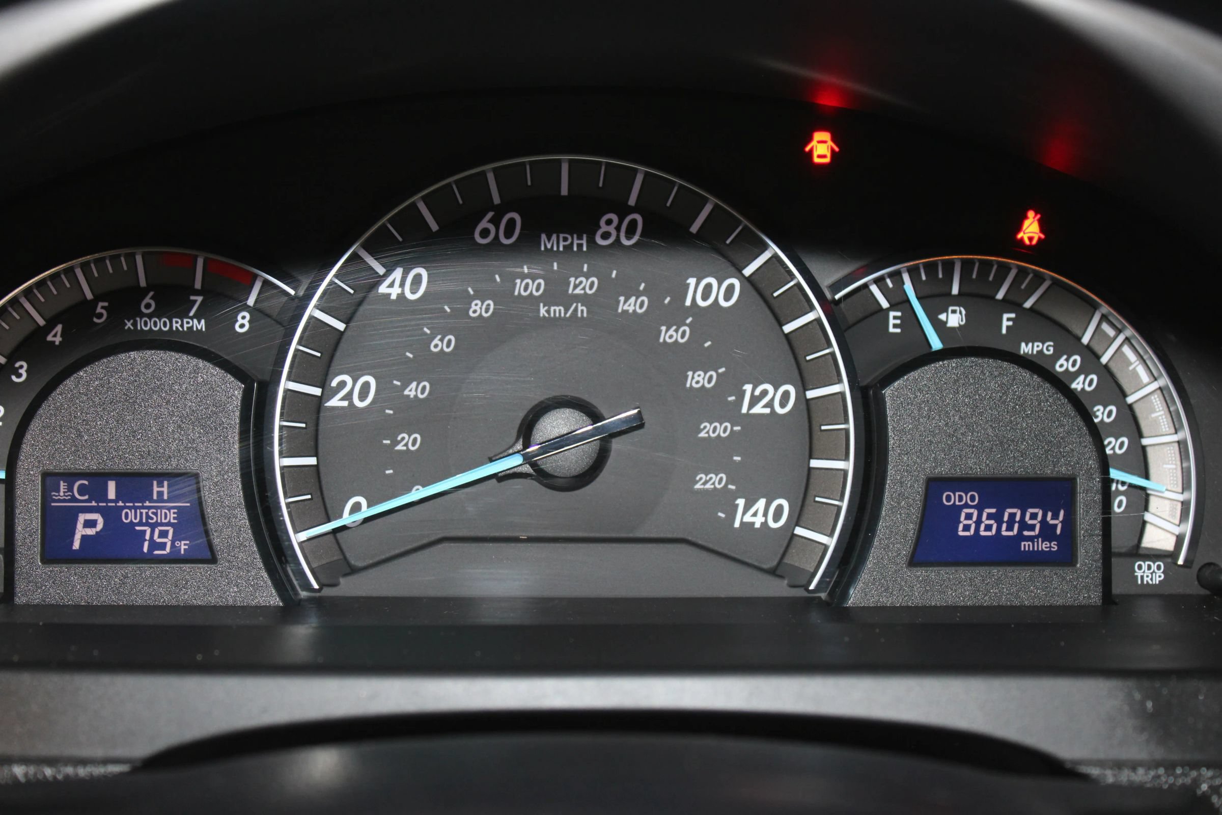 Used 2012 Toyota Camry SE FWD image 11