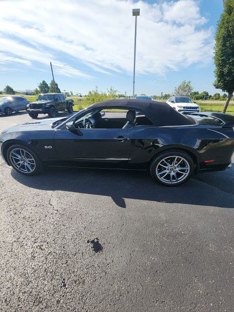 Used 2014 Ford Mustang GT Premium w/ Electronics Package RWD image 15