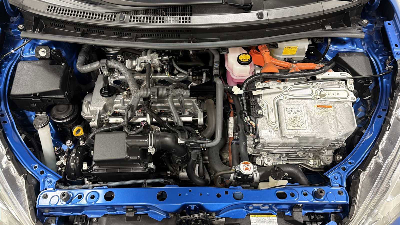 Certified 2017 Toyota Prius C Two image 28