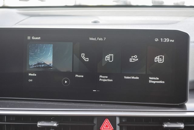 New 2024 Kia Sorento LX FWD image 16