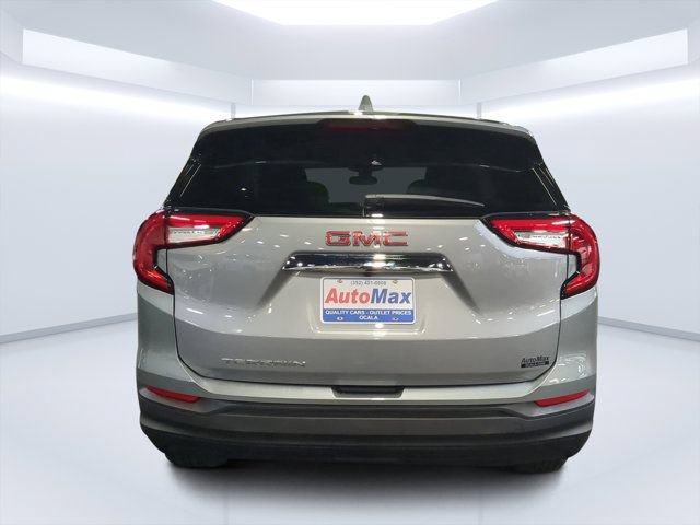 Used 2024 GMC Terrain SLE FWD image 4