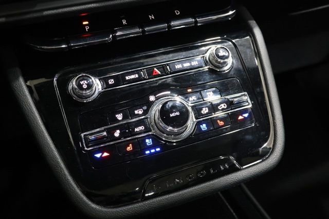 Used 2022 Lincoln Corsair AWD w/ Premium Package image 29