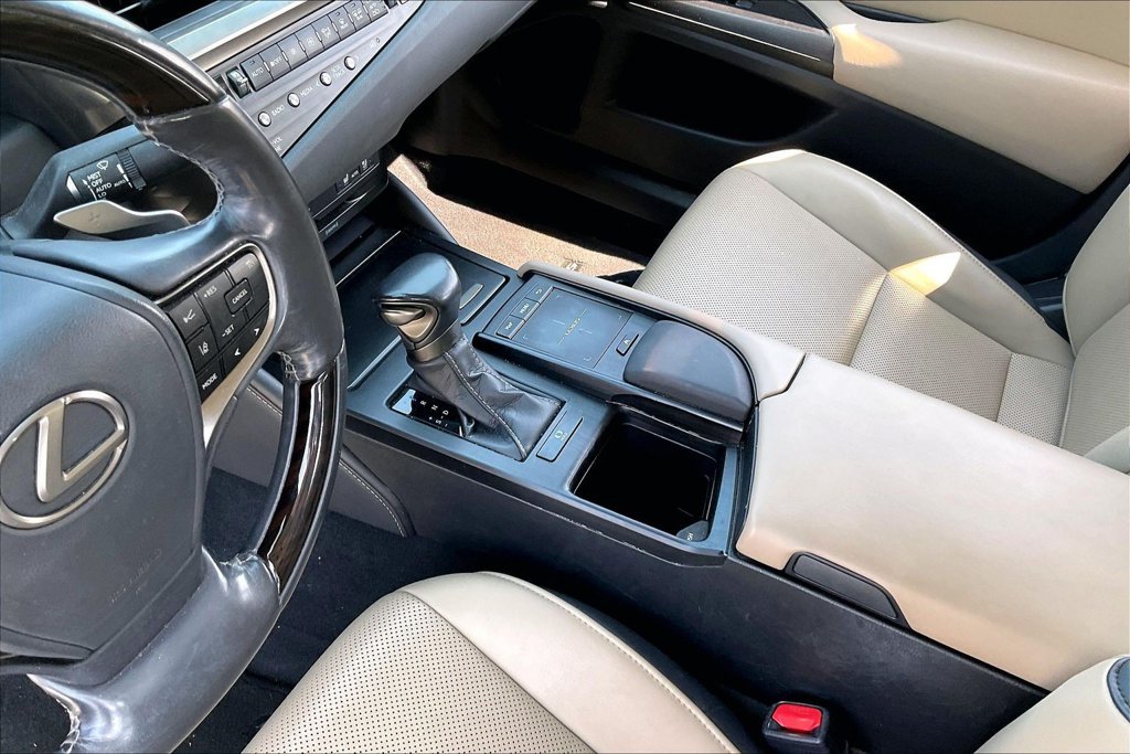 Used 2020 Lexus ES 350 w/ Premium Package FWD image 17