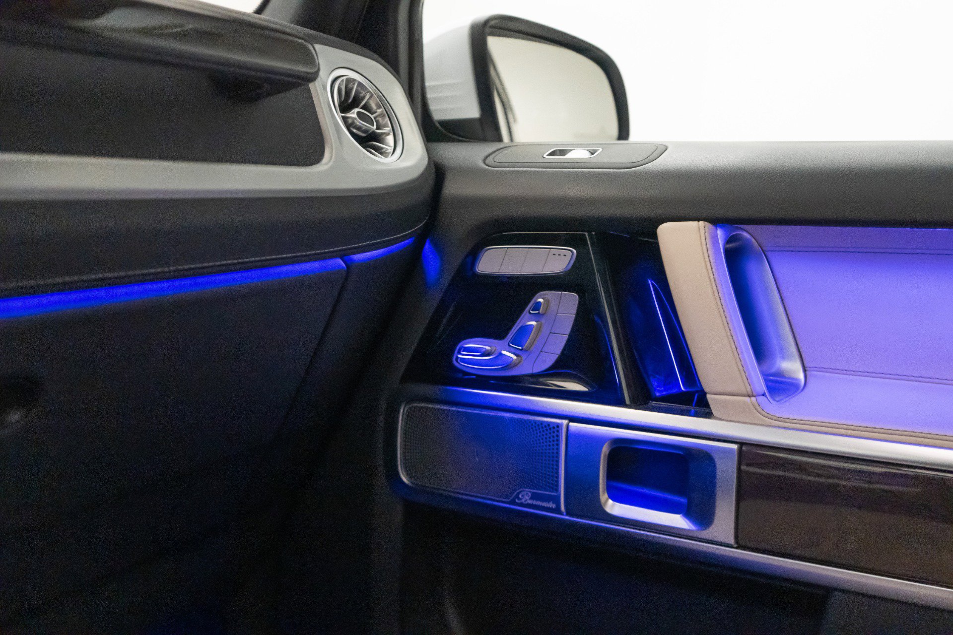 Used 2024 Mercedes-Benz G 550 image 33