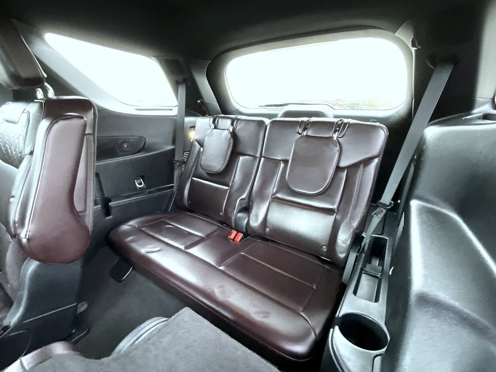 Used 2025 Ford Explorer Platinum w/ LUX Leather Package image 21