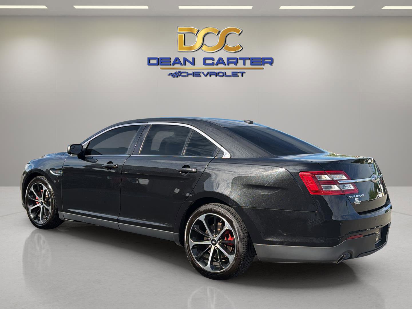 Used 2014 Ford Taurus SEL w/ Equipment Group 201A AWD/4WD image 3