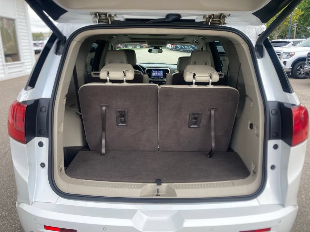 Certified 2019 GMC Acadia Denali w/ GMC Pro Grade Package AWD/4WD image 9
