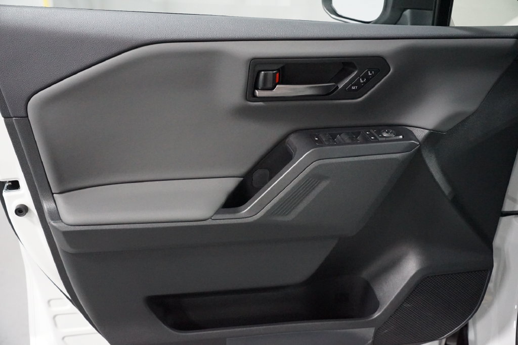 New 2026 Toyota RAV4 XSE AWD/4WD image 32