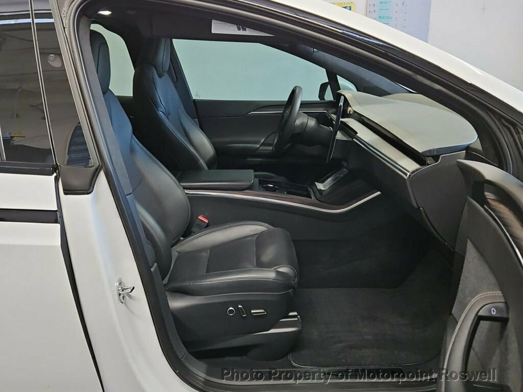 Used 2024 Tesla Model X AWD/4WD image 2