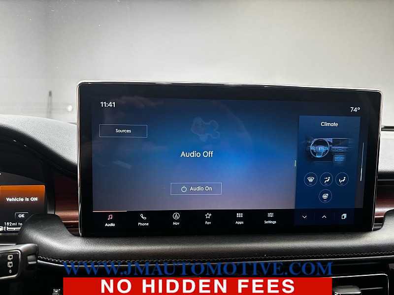 Used 2022 Lincoln Nautilus Reserve AWD/4WD image 26