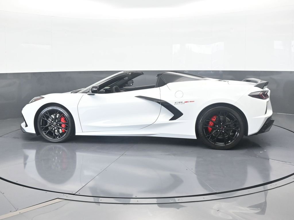Used 2024 Chevrolet Corvette Stingray Convertible w/ Z51 Performance Package image 3