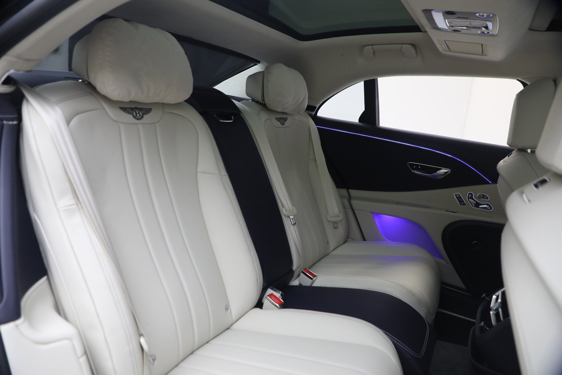 New 2026 Bentley Flying Spur Plug-In Hybrid AWD/4WD image 27