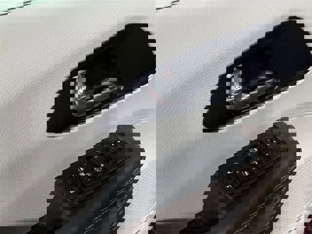 Used 2021 Chrysler Pacifica Touring image 22