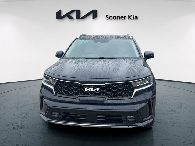 Used 2022 Kia Sorento EX w/ Panoramic Sunroof Package FWD image 2