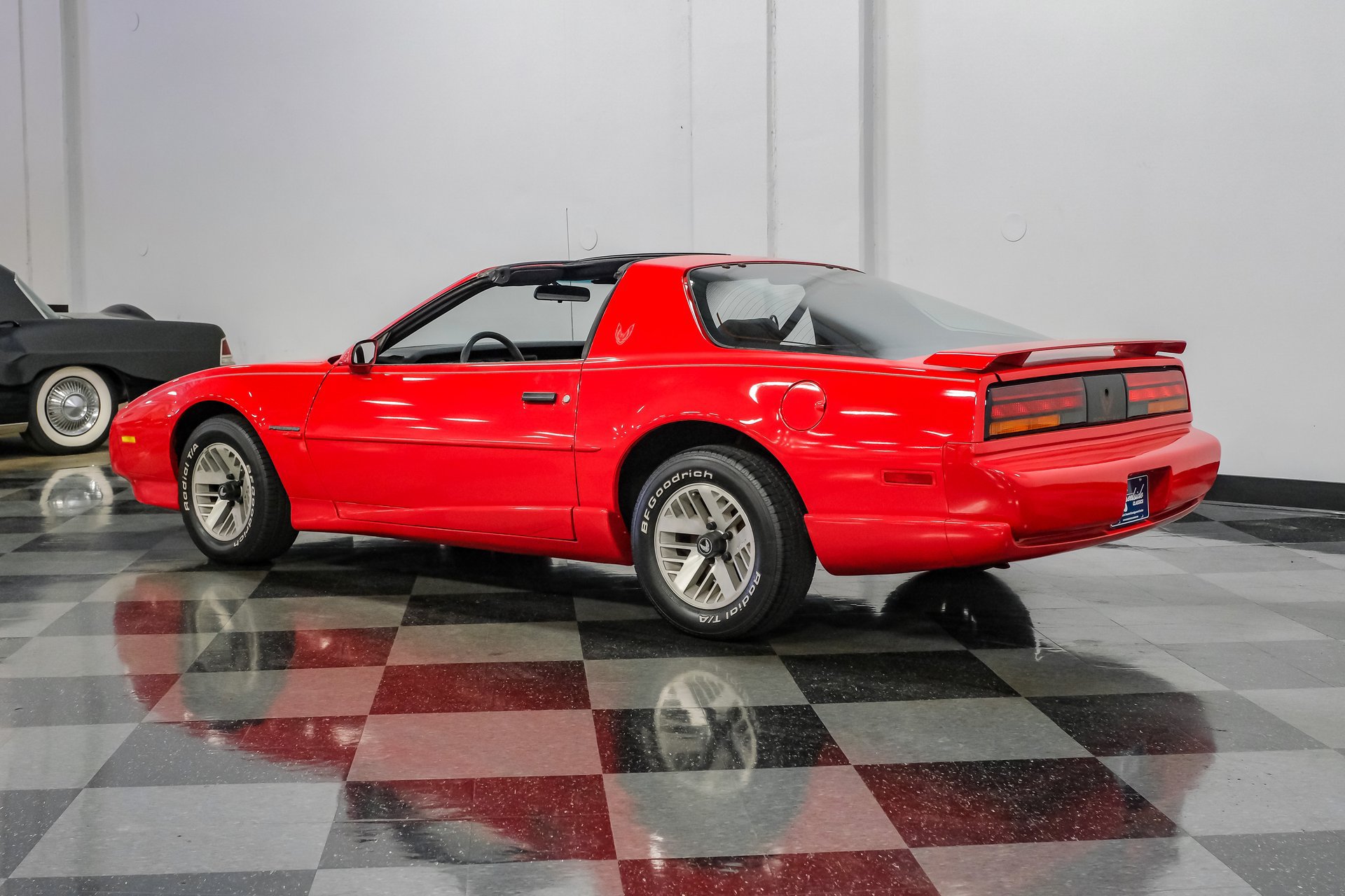 Used 1992 Pontiac Firebird Coupe RWD image 8