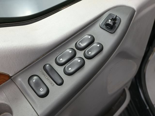 Used 2000 Ford Excursion Limited AWD/4WD image 18