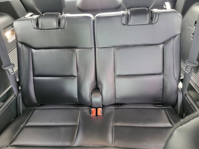 Certified 2023 Ford Explorer XLT w/ Equipment Group 202A RWD image 14