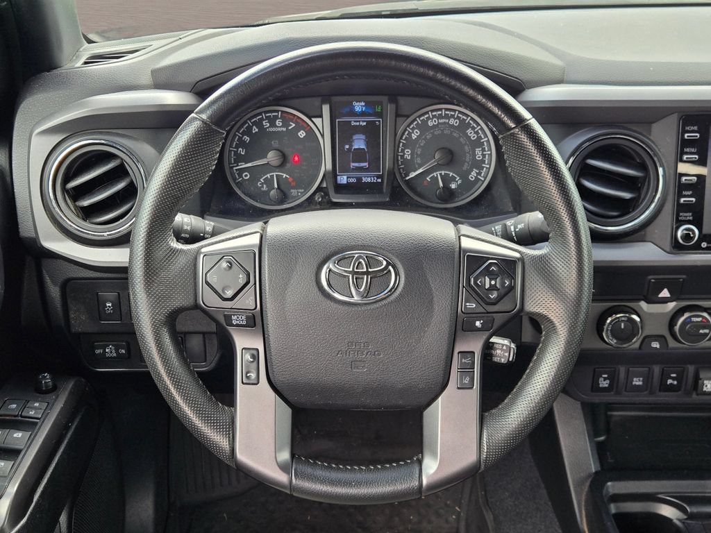 Used 2022 Toyota Tacoma TRD Off-Road w/ Technology Package AWD/4WD image 19