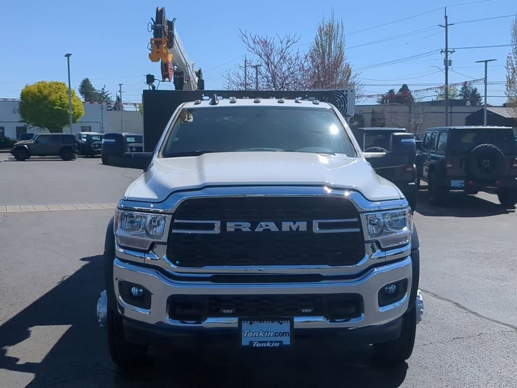 New 2024 RAM 5500 Tradesman AWD/4WD image 8