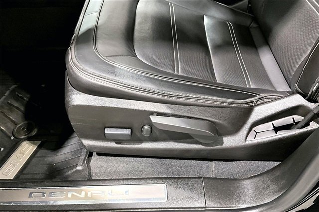 Used 2022 GMC Canyon Denali image 20