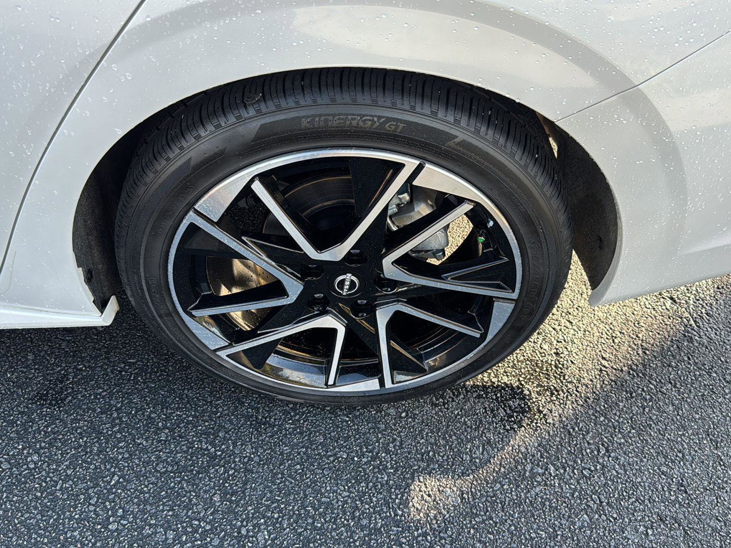 Used 2024 Nissan Sentra SR w/ SR Premium Package image 33