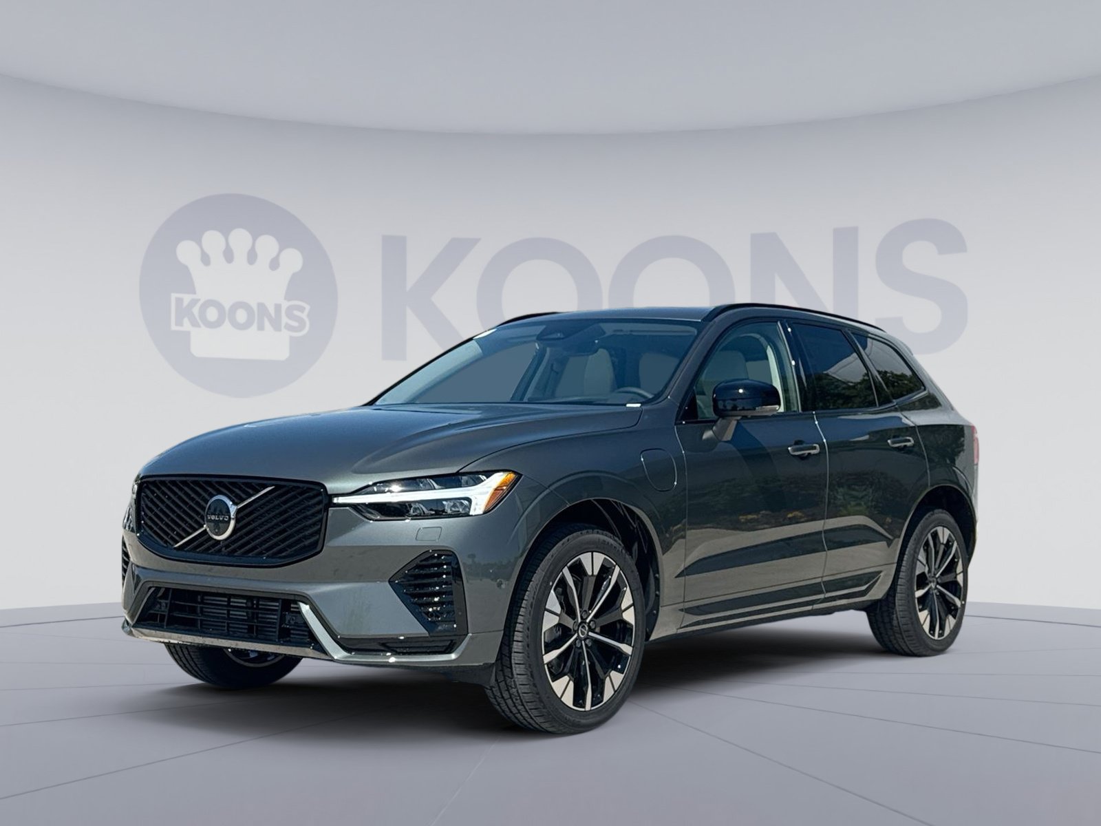 New 2026 Volvo XC60 T8 Ultra w/ Climate Package AWD/4WD image 1