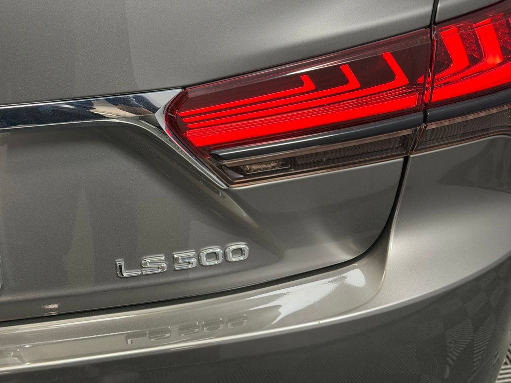 Used 2023 Lexus LS 500 w/ Interior Upgrade Package RWD image 11