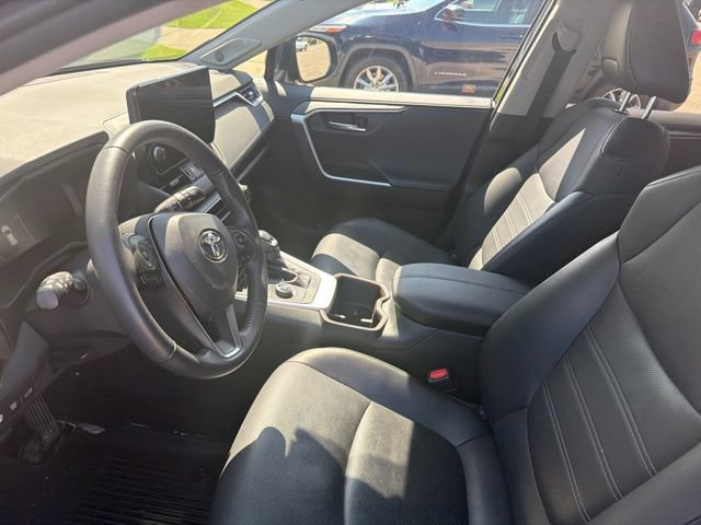 Used 2023 Toyota RAV4 Limited AWD/4WD image 11