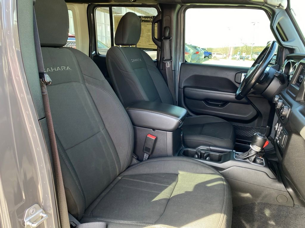 Used 2020 Jeep Wrangler Unlimited Sahara image 30