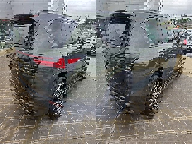 New 2025 Lexus LX 600 4WD w/ Luxury Package image 3