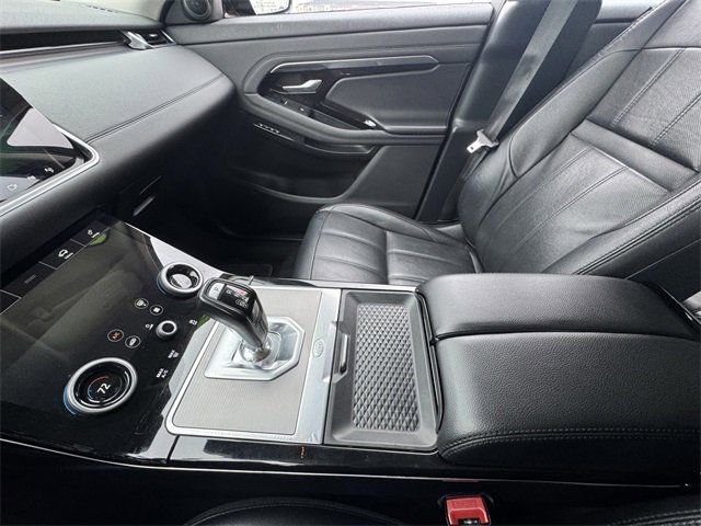 Used 2020 Land Rover Range Rover Evoque SE image 29