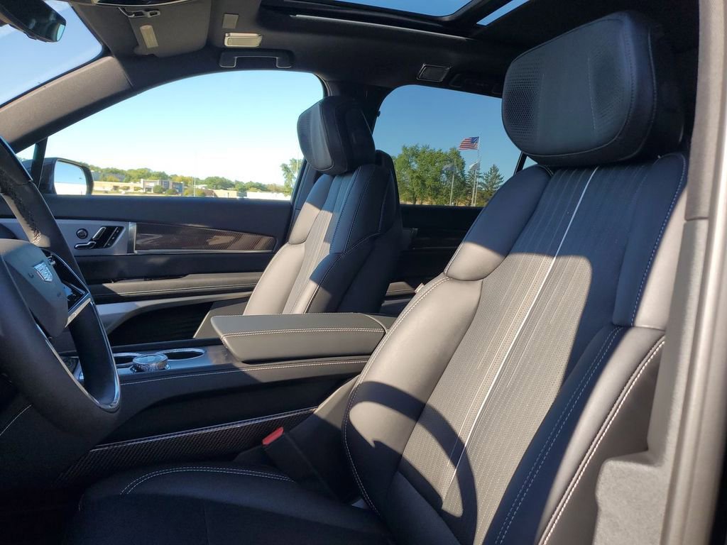 New 2026 Cadillac Vistiq Luxury image 21