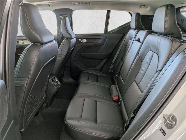 New 2026 Volvo XC40 B5 Ultra w/ Climate Package AWD/4WD image 17