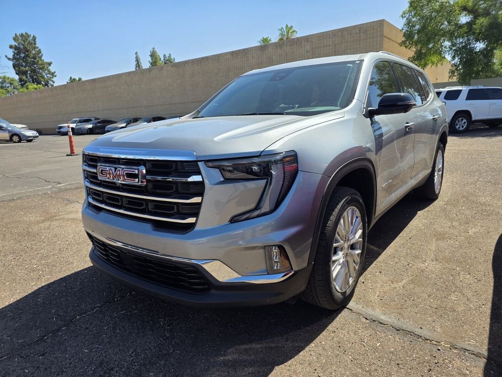 Used 2024 GMC Acadia Elevation FWD image 2