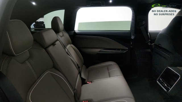 Used 2026 Lucid Gravity Grand Touring AWD/4WD image 38