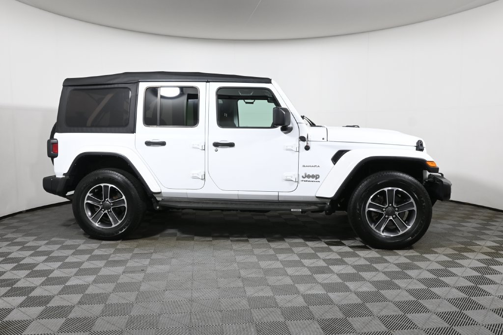 Used 2023 Jeep Wrangler Unlimited Sahara AWD/4WD image 8
