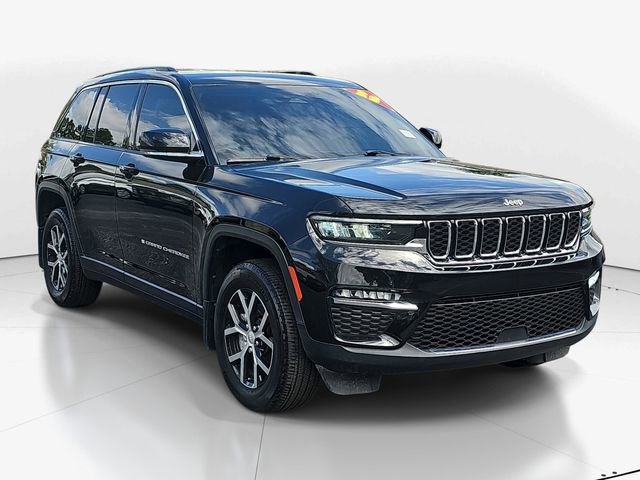Used 2023 Jeep Grand Cherokee Limited w/ Trailer Tow Prep Group (B)